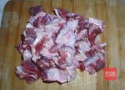 白萝卜炖牛筋的做法图解2