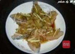 六角星榨菜蒸鱼的做法图解4