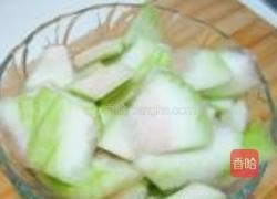 西瓜皮炒五花肉的做法图解3