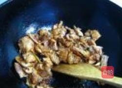 西瓜皮炒五花肉的做法图解5