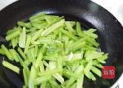 花生西芹的做法图解6