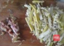 咸香春笋条的做法图解2