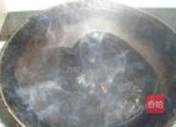 珍珠蒜苔炒香肠的做法图解3