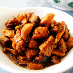 菌香肉酱手擀面的做法[图]