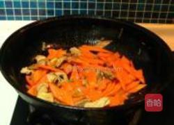 胡萝卜炒剔骨肉的做法图解5