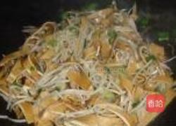 蒜苗豆芽炒豆腐干的做法图解6