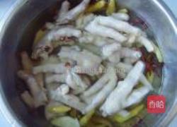 泡椒凤爪的做法图解12