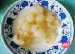 鸡爪瘦肉水果人参汤的做法图解2