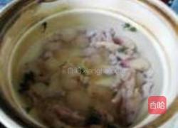 鸡爪瘦肉水果人参汤的做法图解5
