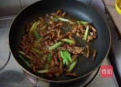 包菜肉丝的做法图解4