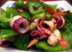 辣椒炒鱿鱼圈的做法图解7