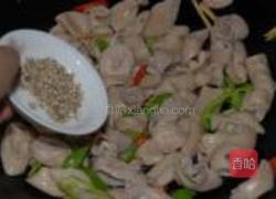 香辣肥肠的做法图解12