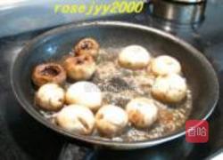 煎蘑菇的做法图解2