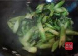 腊肠炒芥兰的做法图解5