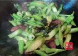 腊肠炒芥兰的做法图解7