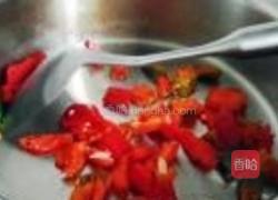 豆炒腊肥肠的做法图解5