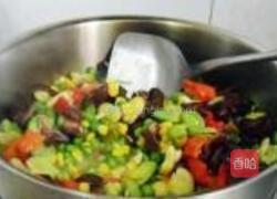 豆炒腊肥肠的做法图解7