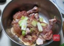 香嫩铜锤鸡腿的做法图解2