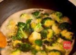 双耳西兰花的做法图解3