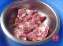 莲藕月牙骨头汤的做法图解2