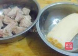 莲藕月牙骨头汤的做法图解3