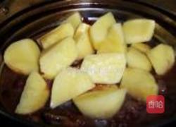 排骨焖土豆的做法图解14