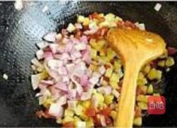 土豆洋葱香肠丁的做法图解5