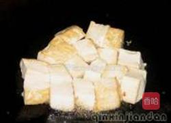香肠炒豆腐的做法图解4