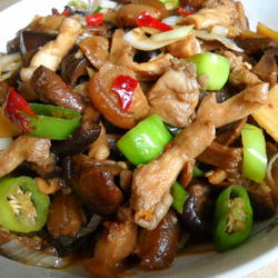 酱香杭椒双菇的做法[图]