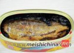 豆豉鲮鱼拌油麦菜的做法图解2