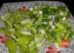 泡椒兔的做法图解1