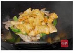 老干妈辣酱炒豆腐的做法图解9