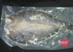 清蒸酒酿糟黄鱼的做法图解1