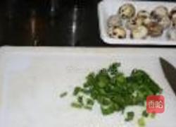 银鱼丝儿烘鹌鹑蛋的做法图解1