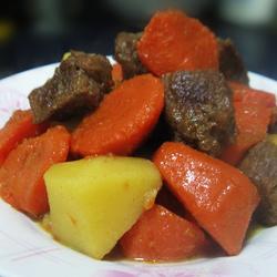 胡萝卜土豆炖牛腩的做法[图]