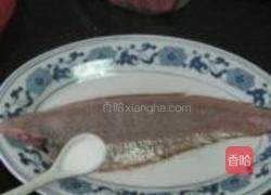 清蒸辣味方板鱼的做法图解1