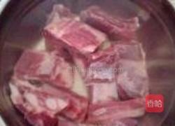 糖醋排骨的做法图解1