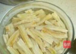 五彩缤纷拌杂菜的做法图解1