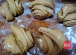 奶香红茶花卷的做法图解9
