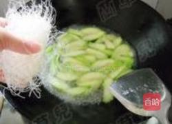 麻花丝瓜粉丝素汤的做法图解6