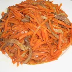 胡萝卜丝炒肉丝的做法[图]