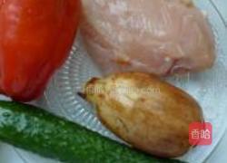 莲藕青瓜炒鸡丁的做法图解1