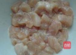 莲藕青瓜炒鸡丁的做法图解3