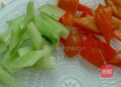 莲藕青瓜炒鸡丁的做法图解4