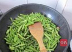 肉丝蒜薹的做法图解7