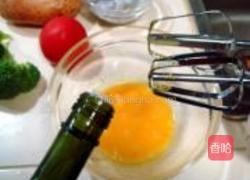 鲜虾果蔬沙拉的做法图解2