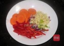 白酒蒜蓉煮生蚝的做法图解2