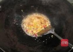白酒蒜蓉煮生蚝的做法图解7