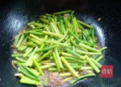 蒜薹炒鸡柳的做法图解5