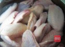 蚝油香酥鸡翅的做法图解1